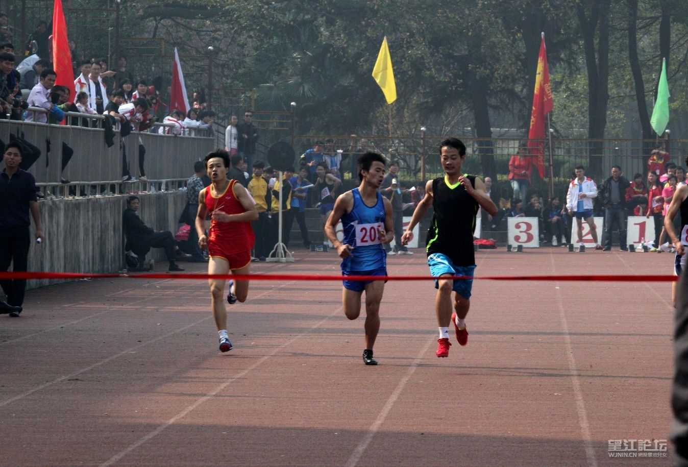 QQ图片20131110082615.jpg