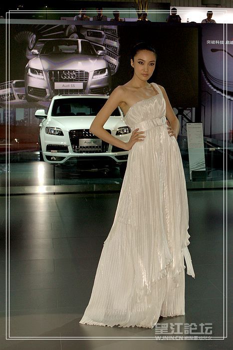 2010秋车展车模- (33).jpg